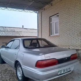 Toyota Vista 1992