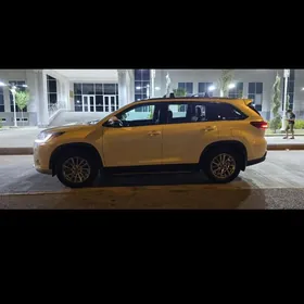 Toyota Highlander 2019