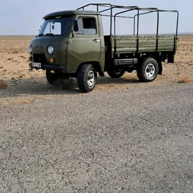 UAZ 452 1986