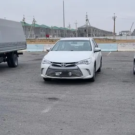 Toyota Camry 2017