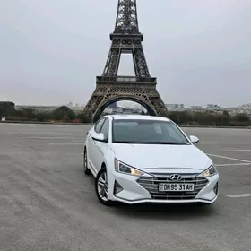 Hyundai Elantra 2020