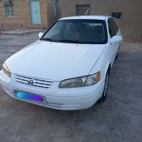 Toyota Camry 1997