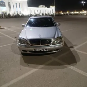 Mercedes-Benz S-Class 2000