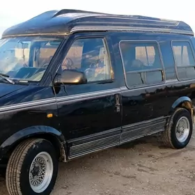 Chevrolet G-Series G20 1995