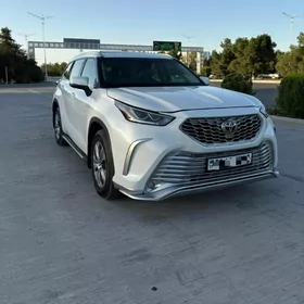 Toyota Highlander 2022