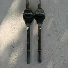 Granat Senna we Venza daşky.