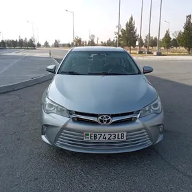 Toyota Camry 2016