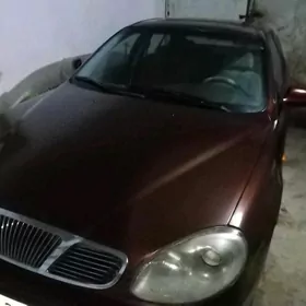 Daewoo Leganza 1998