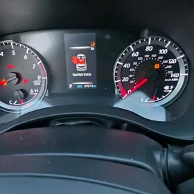 Toyota Highlander 2021