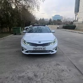Kia Optima 2020