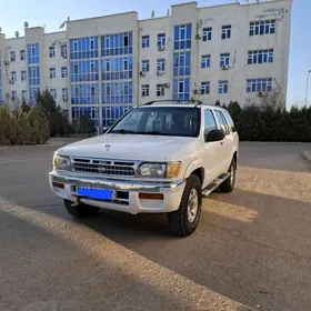 Nissan Pathfinder 1998