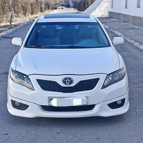Toyota Camry 2011