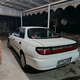 Toyota Carina 1995