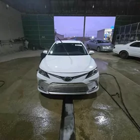 Toyota Camry 2022