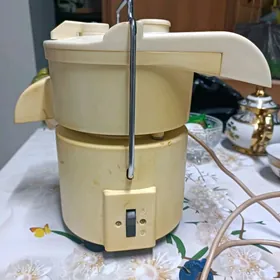 Соковыжемалка