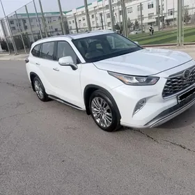 Toyota Highlander 2020