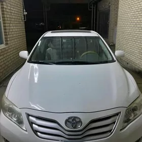 Toyota Camry 2011