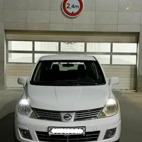 Nissan Versa 2010