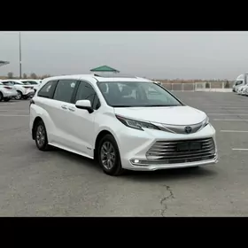 Toyota Sienna 2021
