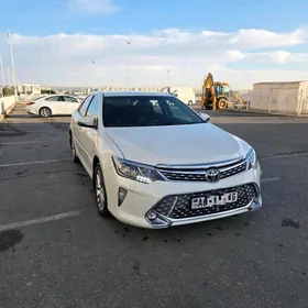 Toyota Camry 2017