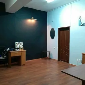 РУССКИЙ БАЗАР - 30 М2