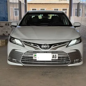 Toyota Camry 2024