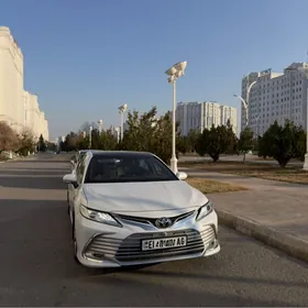 Toyota Camry 2023