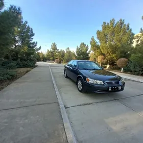 Toyota Camry 2001