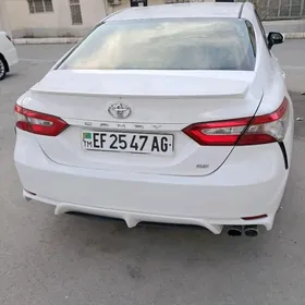 Toyota Camry 2018