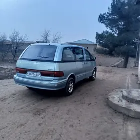 Toyota Previa 1991
