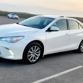 Toyota Camry 2017
