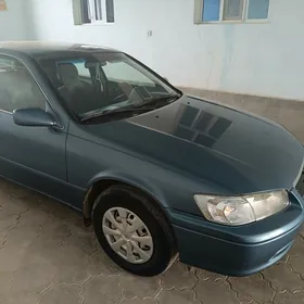 Toyota Camry 2001