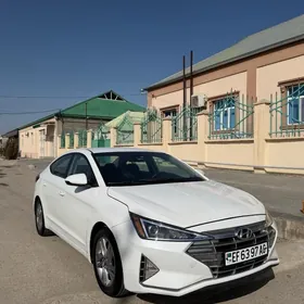Hyundai Elantra 2020