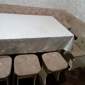 Кухонный уголок