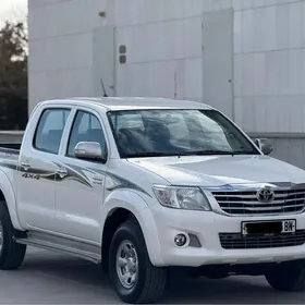 Toyota Hilux 2014