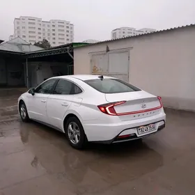 Hyundai Sonata 2022