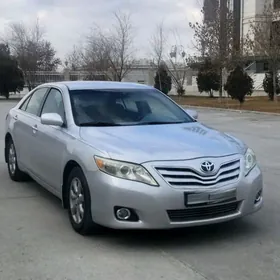 Toyota Camry 2010