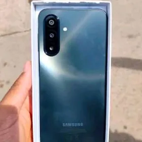 SAMSUNG  A17  4   128  Vet nam