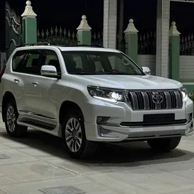Toyota Land Cruiser Prado 2023