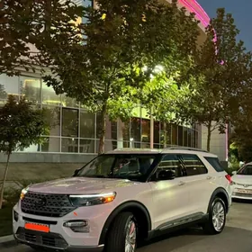 Ford Explorer 2021
