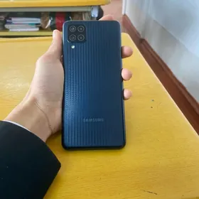 Samsung m 12