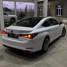 Lexus ES 350 2022