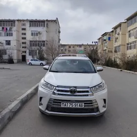 Toyota Highlander 2018