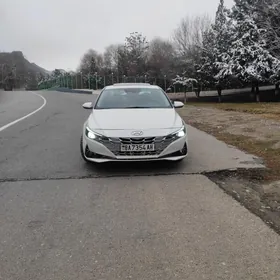 Hyundai Elantra 2021