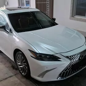 Lexus ES 250 2021