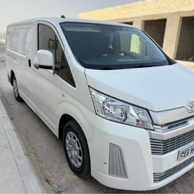 Toyota Hiace 2019