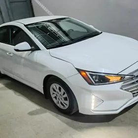 Hyundai Elantra 2020