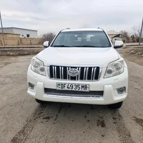 Toyota Land Cruiser Prado 2011