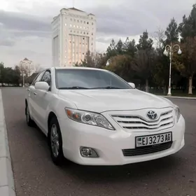 Toyota Camry 2010