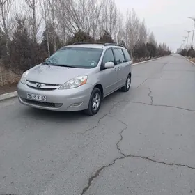 Toyota Sienna 2006
